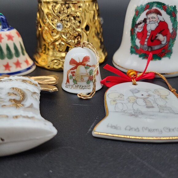 Vintage 9 Ceramic Hanging Bell Ornaments Gold White Deer Santa Precious Moments - Picture 4 of 8